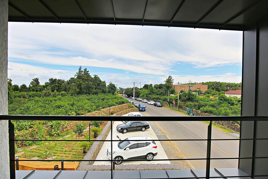 Seong Ge Dol Pension Seogwipo Exterior foto