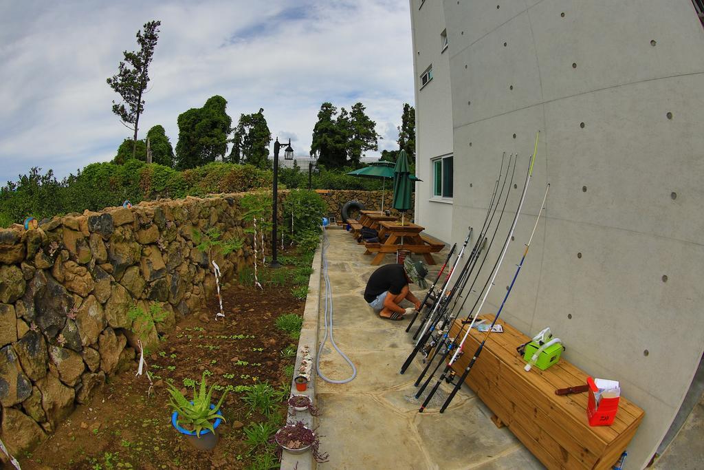 Seong Ge Dol Pension Seogwipo Exterior foto