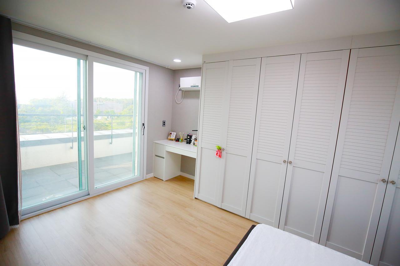 Seong Ge Dol Pension Seogwipo Exterior foto